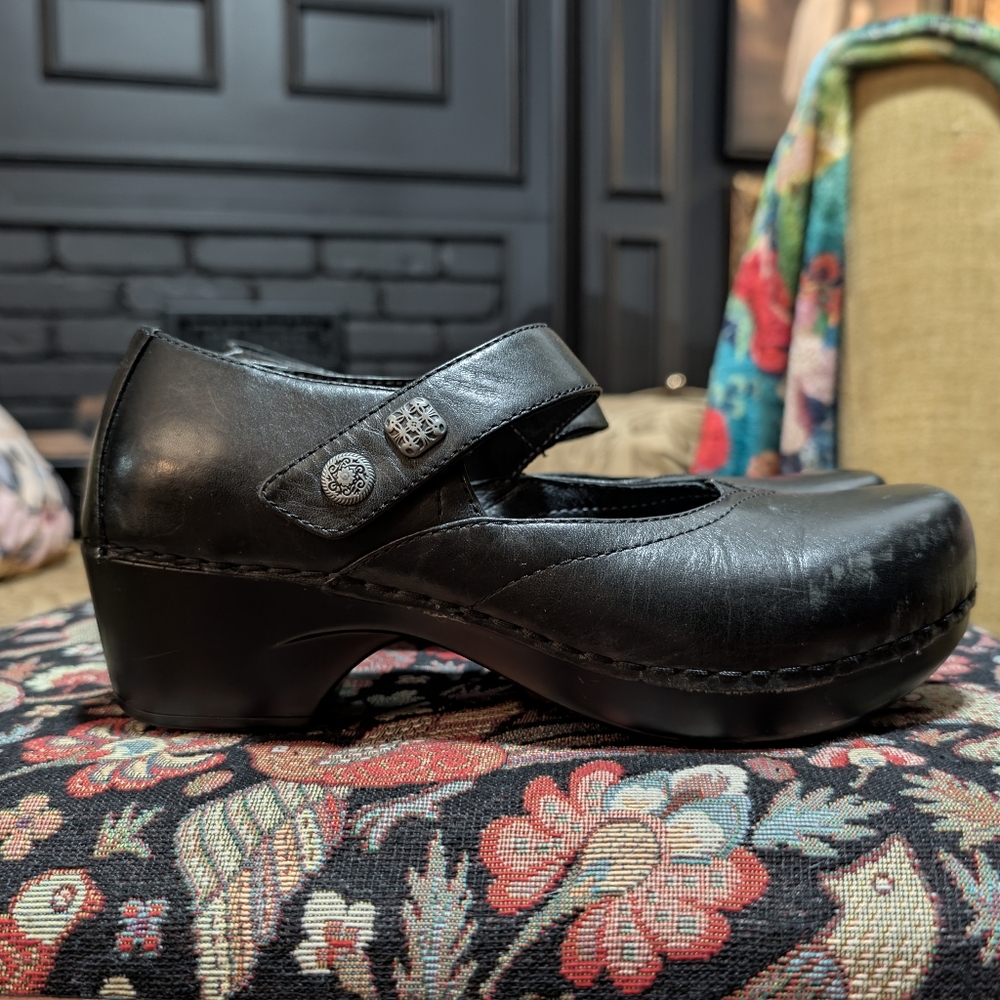 Dansko Tandy Black Leather Mary Jane Clogs 36